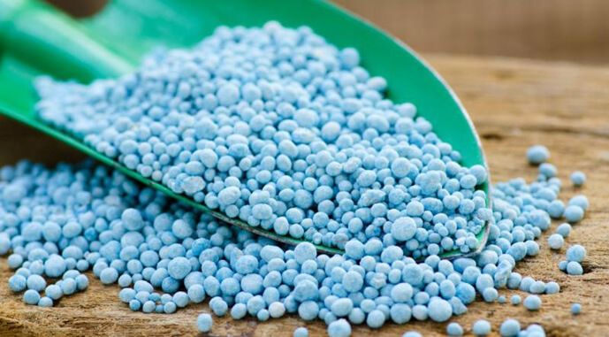 Україна збільшила імпорт добрив майже до 3,3 млн т