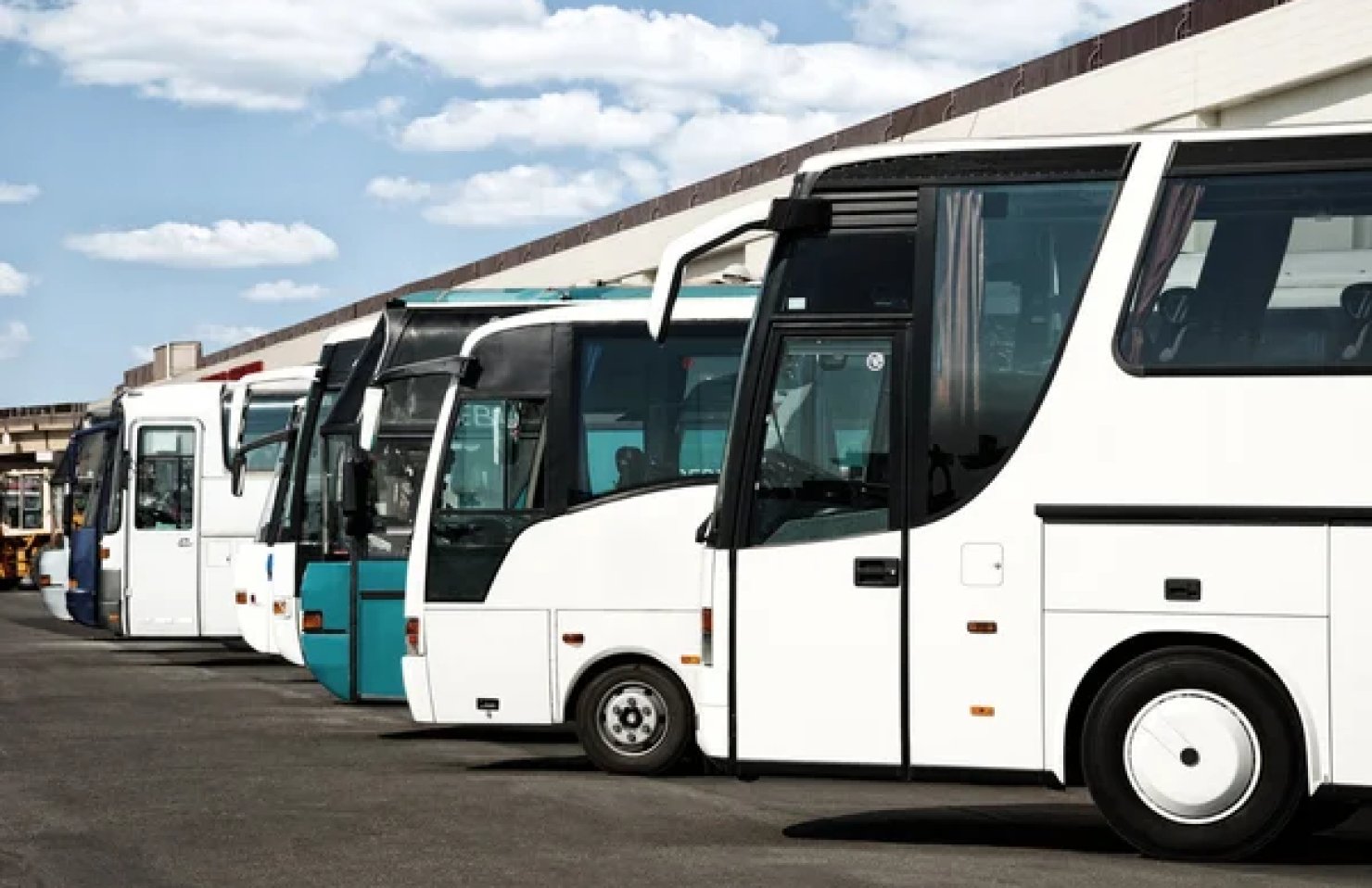 Український ринок автобусів у січні: рекорд за кількістю продажів вживаних