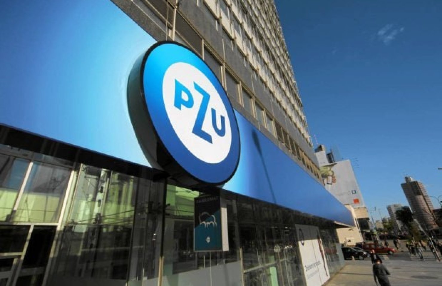 Польська PZU купує компанію, яка контролює половину ринку страхування життя в Україні