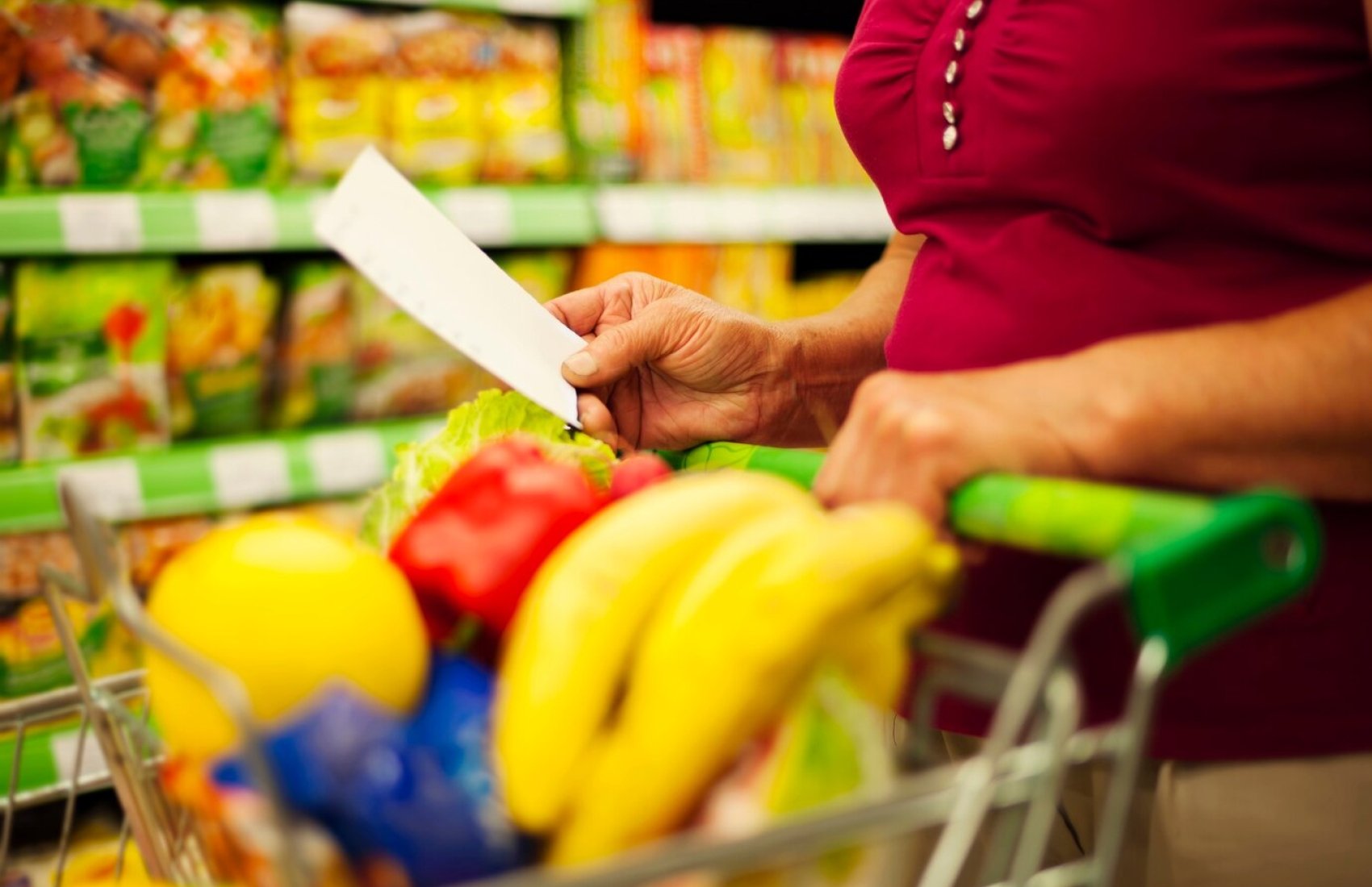 Україна нарощує імпорт продовольства з-за кордону: які продукти імпортувалися найбільше